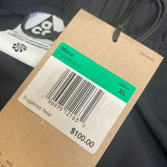 Nike ACG Woven Black Hiking Shorts Casual Travel Mens size XL FN2430-010 New - Picture 9 of 9